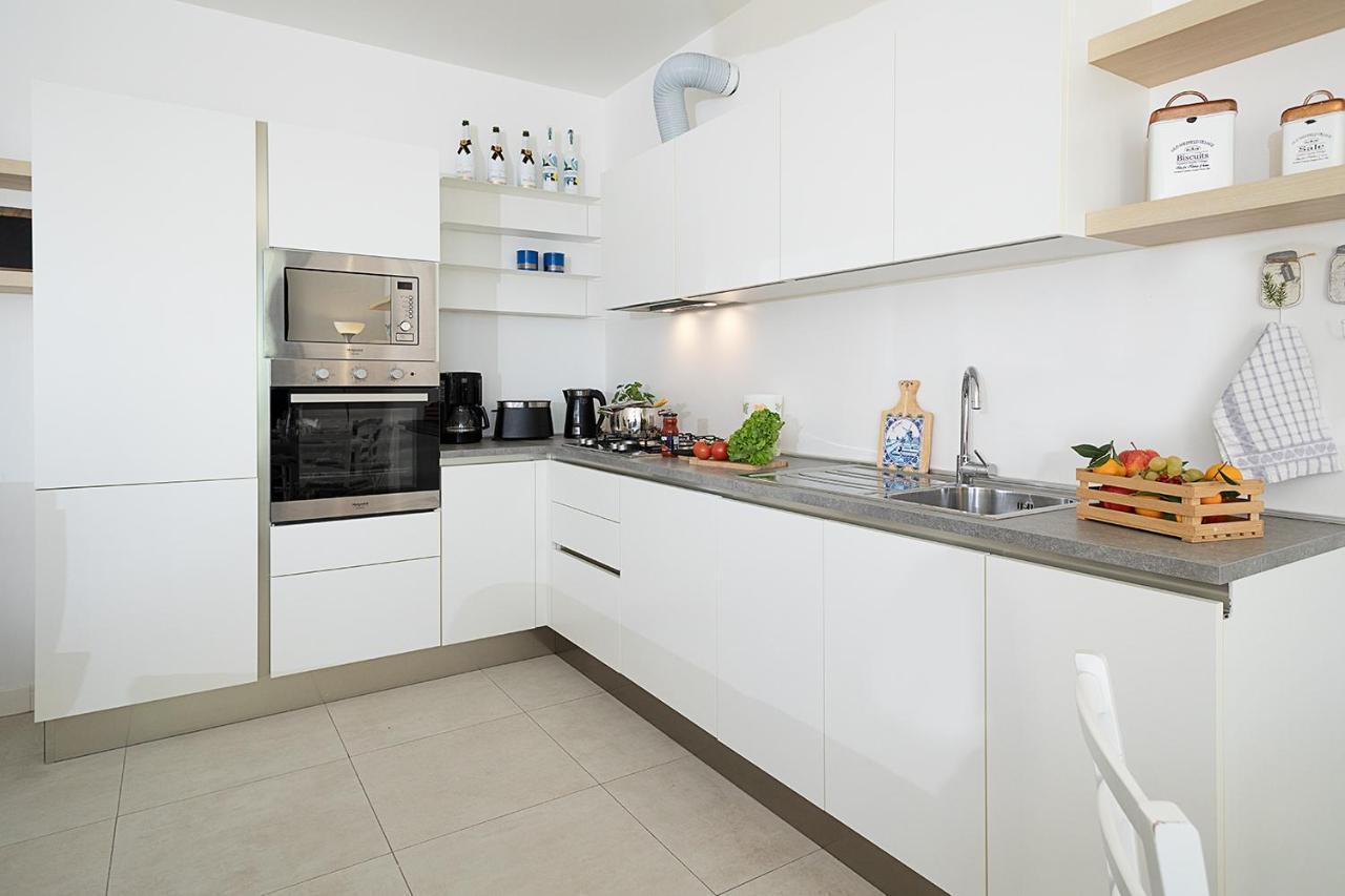 Apartment Brezza Di Lago - Regarda Travel Lazise Dış mekan fotoğraf