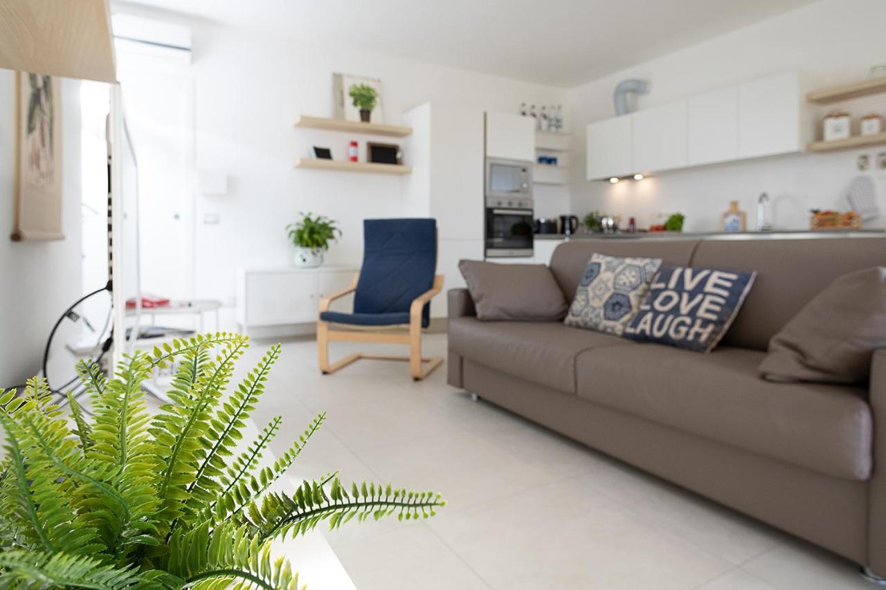 Apartment Brezza Di Lago - Regarda Travel Lazise Dış mekan fotoğraf
