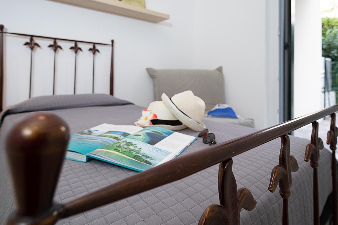 Apartment Brezza Di Lago - Regarda Travel Lazise Dış mekan fotoğraf
