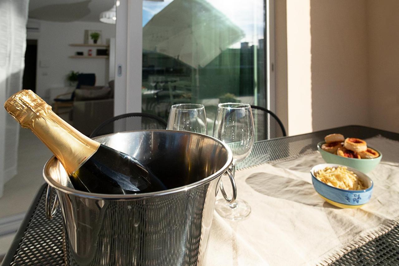 Apartment Brezza Di Lago - Regarda Travel Lazise Dış mekan fotoğraf